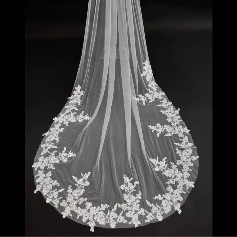 Anthropologie Cathedral long bridal lace embroidered edge boho veil - Picture 5 of 6